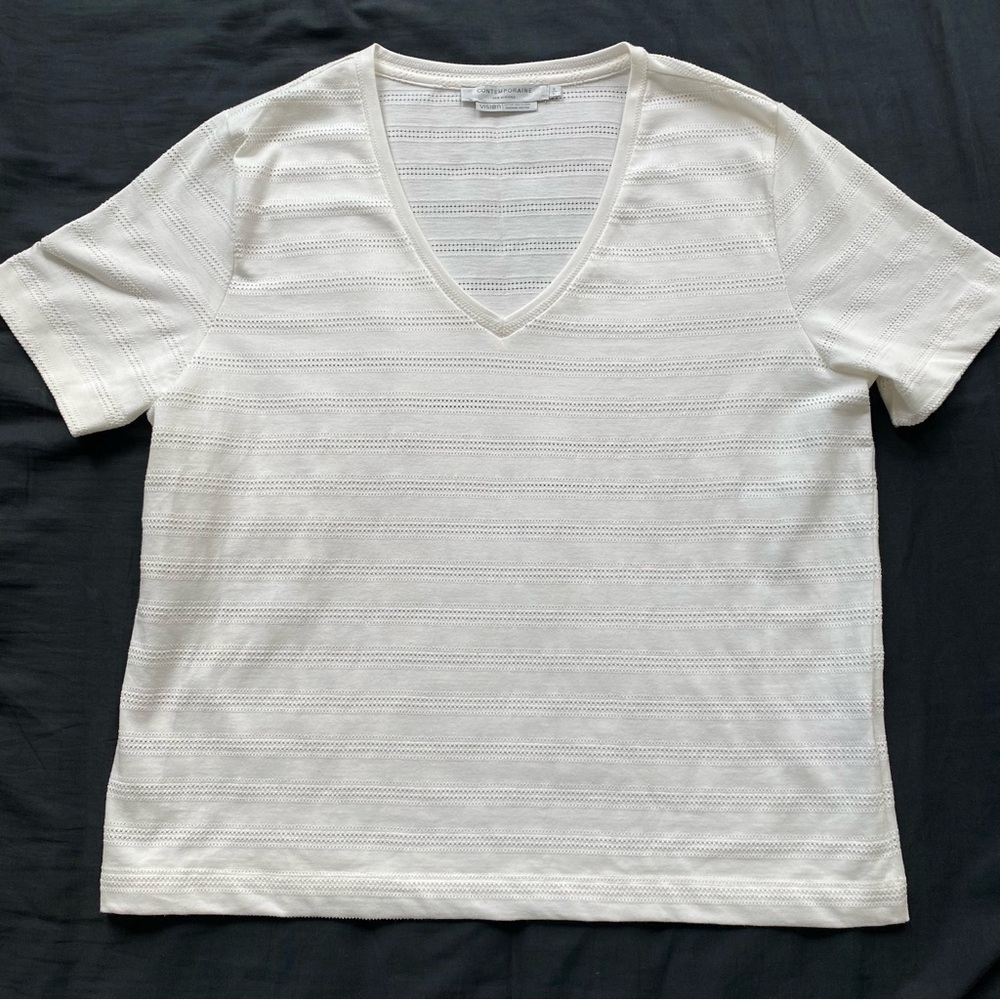 Simons White Short Sleeve V-Neck Tee